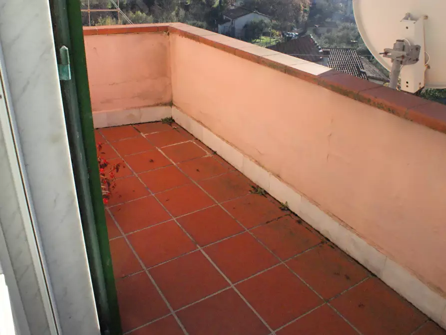 Immagine 9 di Terratetto in vendita  a Ortonovo