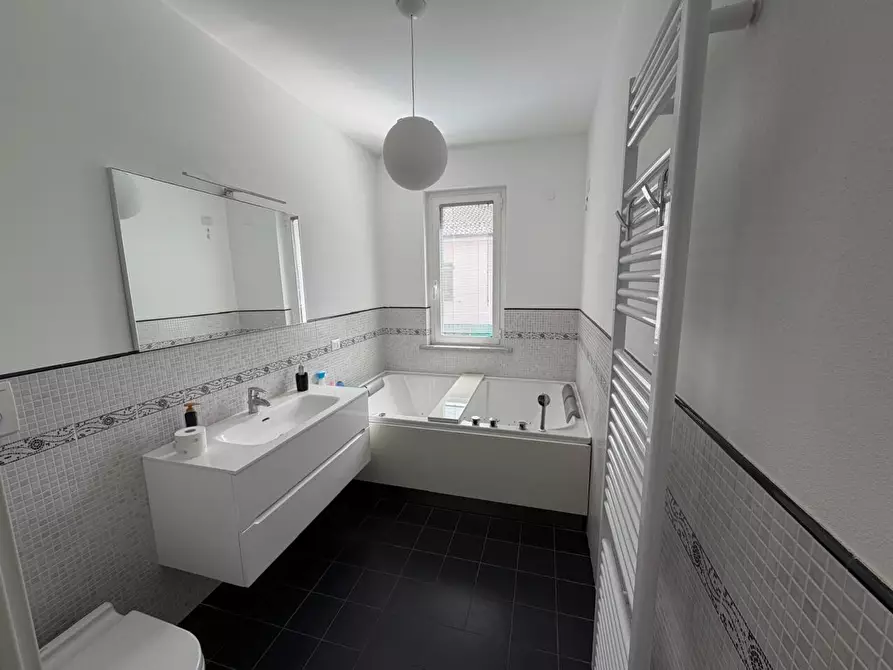 Immagine 4 di Terratetto in vendita  a Ameglia