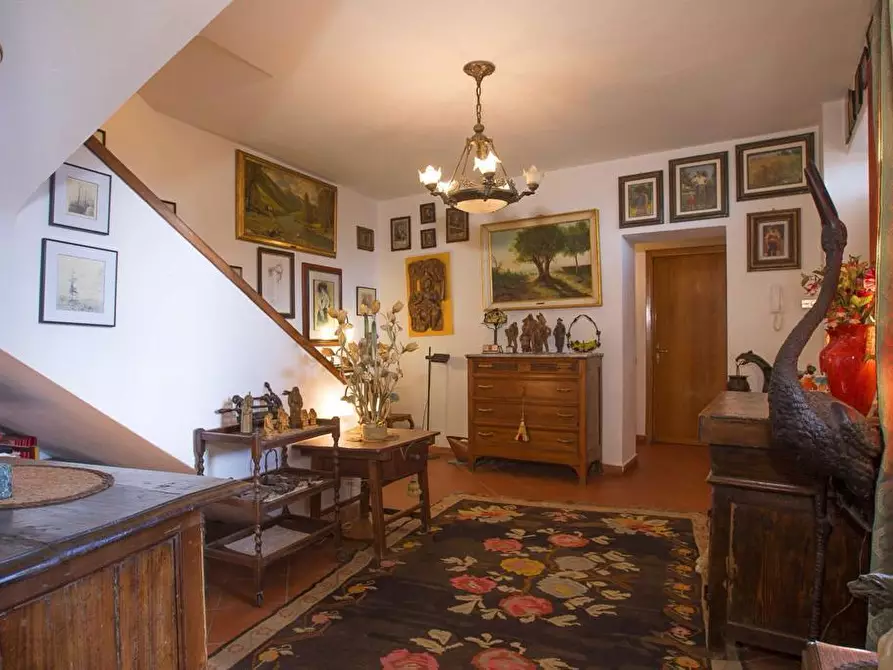 Immagine 14 di Villa in vendita  a Fosdinovo