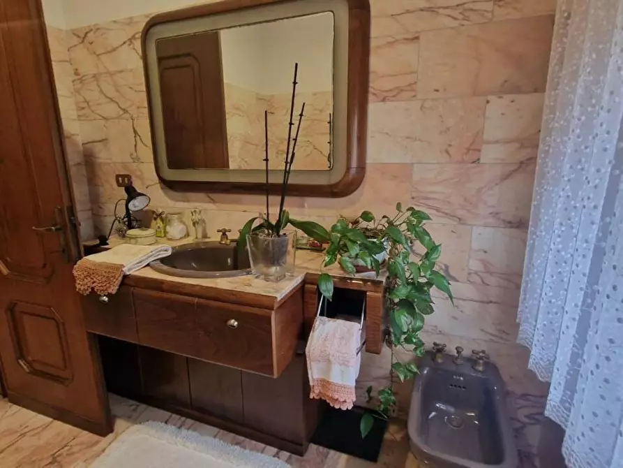 Immagine 26 di Casa bifamiliare in vendita  a Sarzana