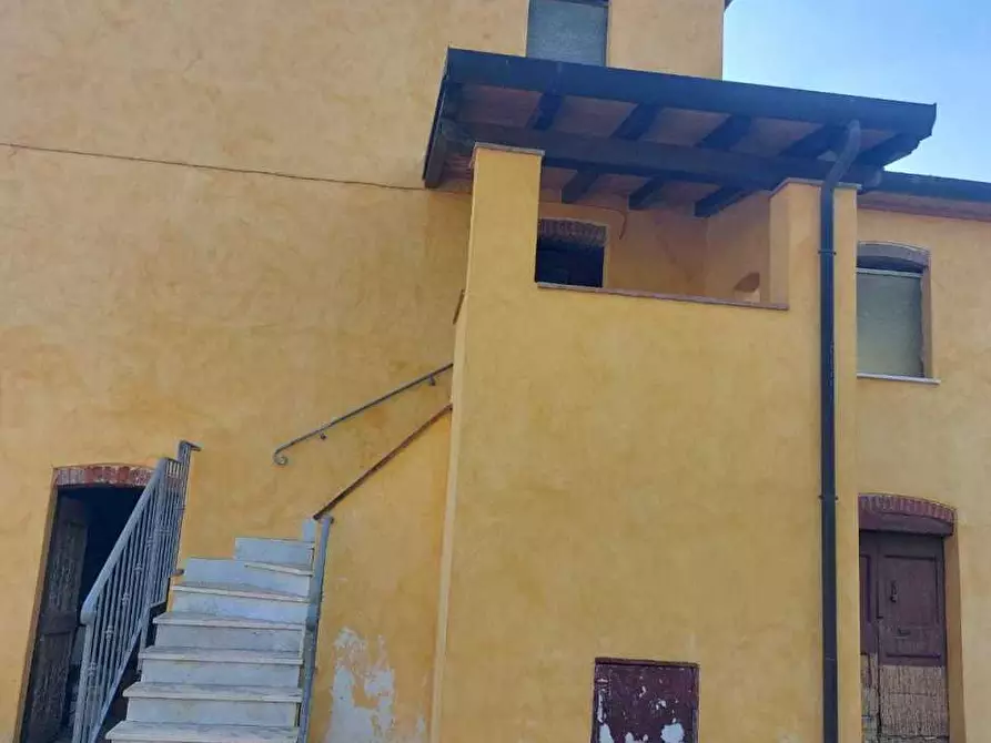 Immagine 15 di Terratetto in vendita  a Castelnuovo Magra