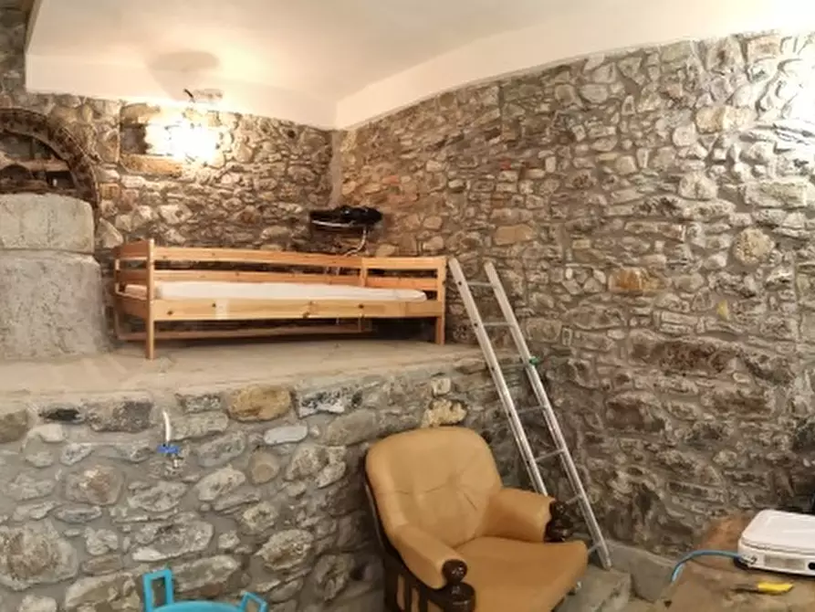 Immagine 49 di Casa colonica in vendita  a Castelnuovo Magra
