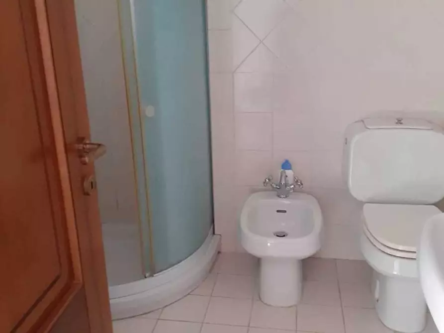 Immagine 31 di Appartamento in vendita  a Carrara