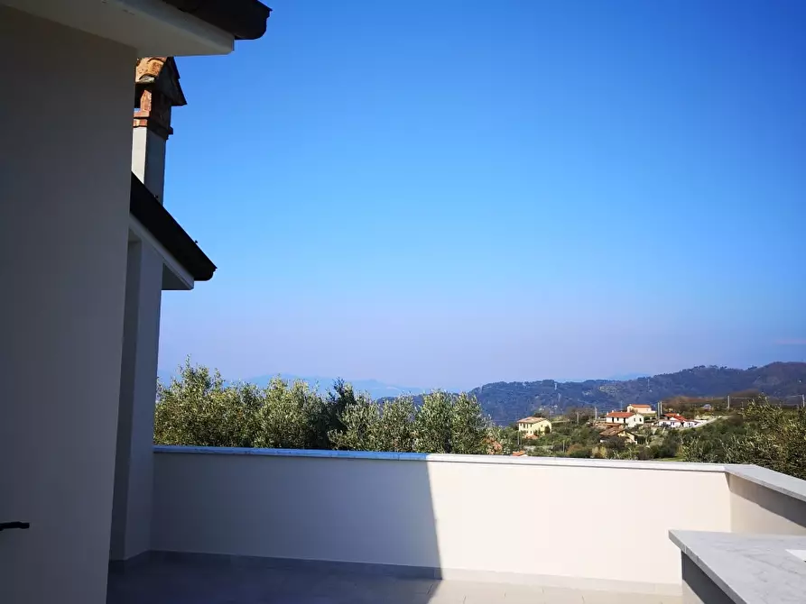 Immagine 6 di Casa semindipendente in vendita  a Fosdinovo