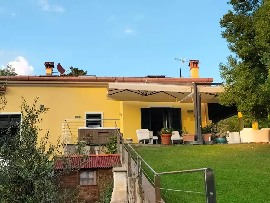 Immagine 50 di Terratetto in vendita  a Castelnuovo Magra