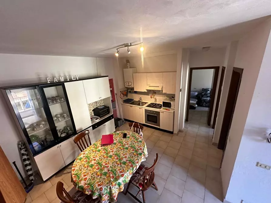 Immagine 11 di Appartamento in vendita  a Ortonovo