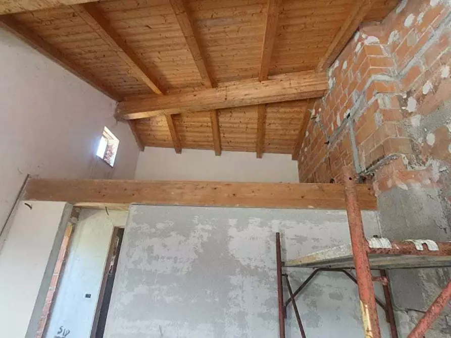 Immagine 22 di Casa semindipendente in vendita  a Sarzana