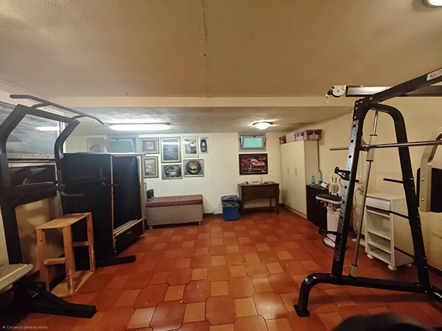 Immagine 29 di Appartamento in vendita  a Sarzana