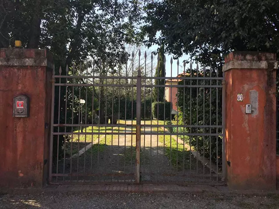 Immagine 33 di Villa in vendita  a Castelnuovo Magra