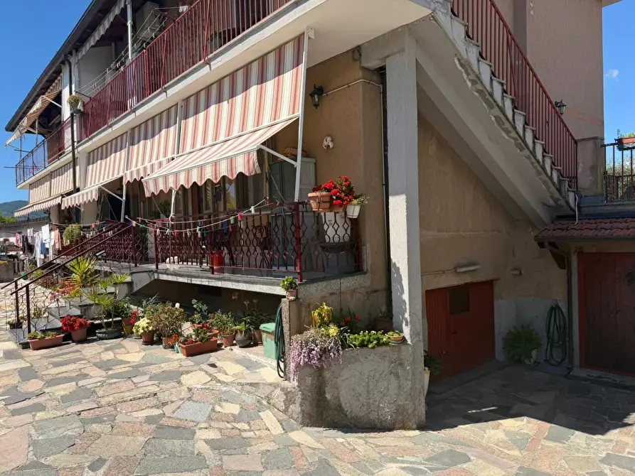 Immagine 2 di Casa semindipendente in vendita  a Castelnuovo Magra