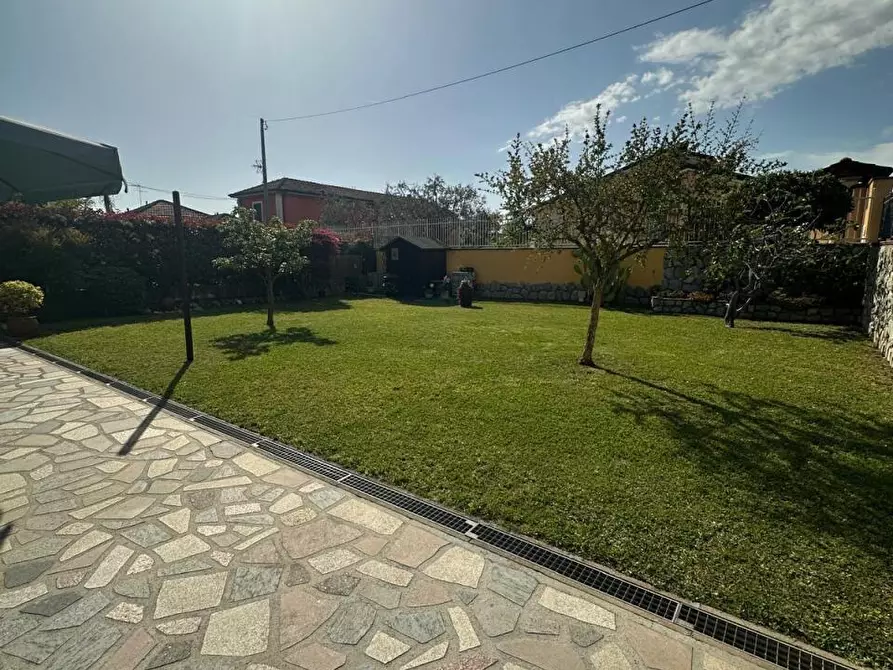 Immagine 43 di Casa indipendente in vendita  a Castelnuovo Magra