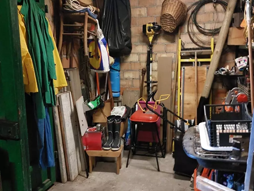 Immagine 26 di Casa indipendente in vendita  a Ortonovo