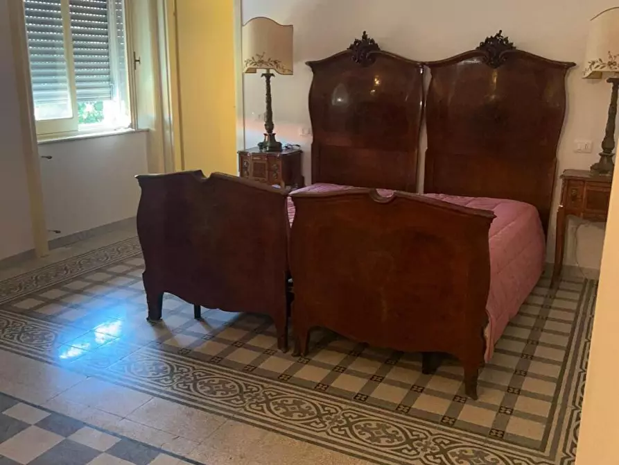 Immagine 50 di Casa indipendente in vendita  a Carrara