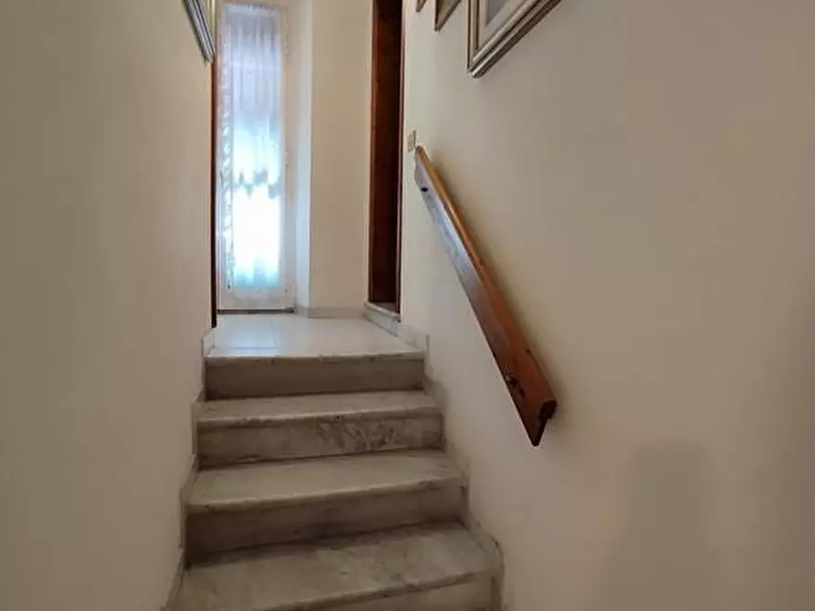 Immagine 36 di Terratetto in vendita  a Ortonovo