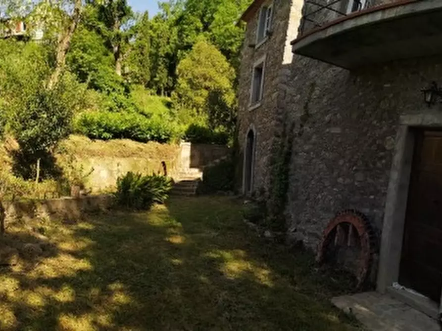 Immagine 56 di Casa colonica in vendita  a Castelnuovo Magra