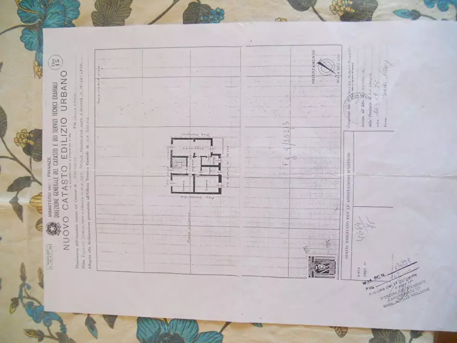 Immagine 15 di Casa semindipendente in vendita  a Ortonovo