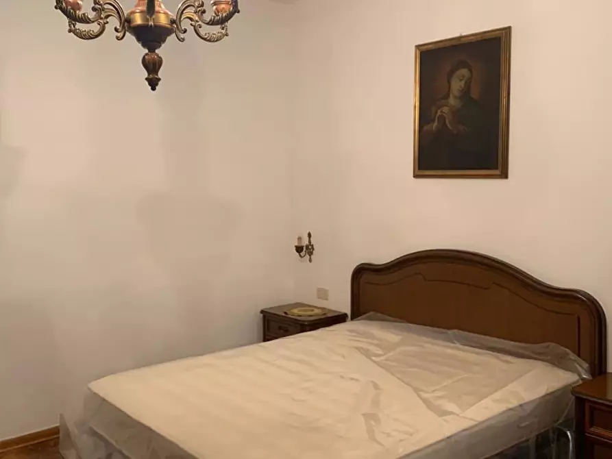 Immagine 21 di Villa in vendita  a Castelnuovo Magra