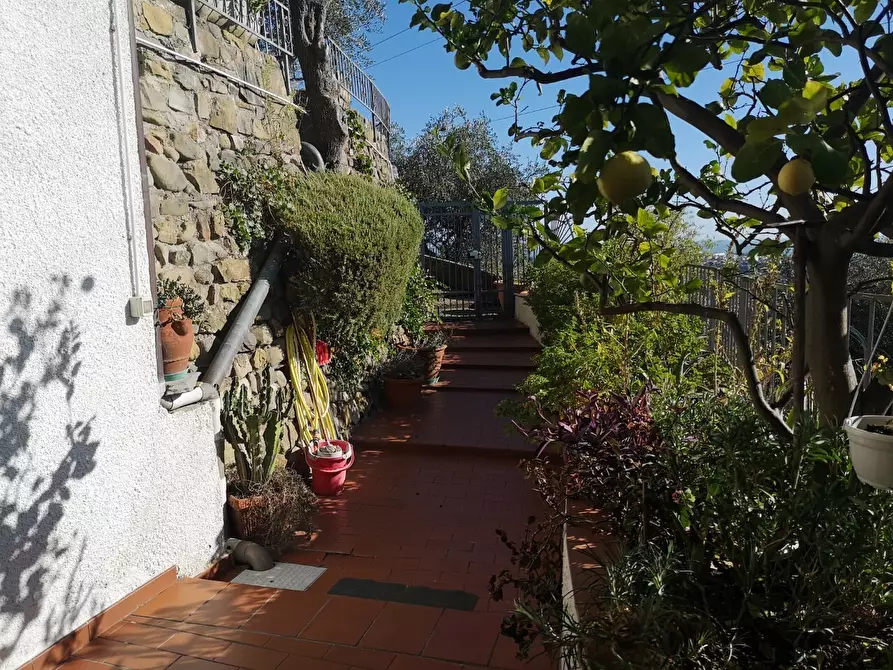 Immagine 14 di Casa semindipendente in vendita  a Ortonovo