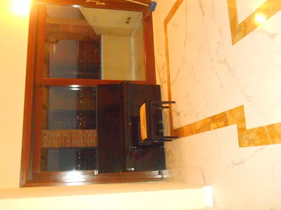 Immagine 106 di Villa in vendita  a Castelnuovo Magra