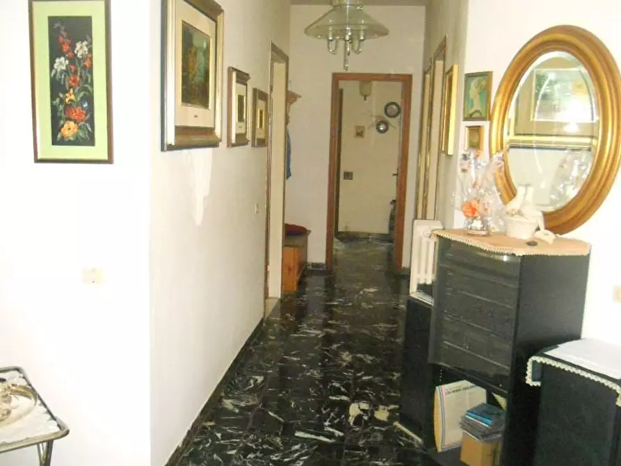 Immagine 22 di Villa in vendita  a Castelnuovo Magra