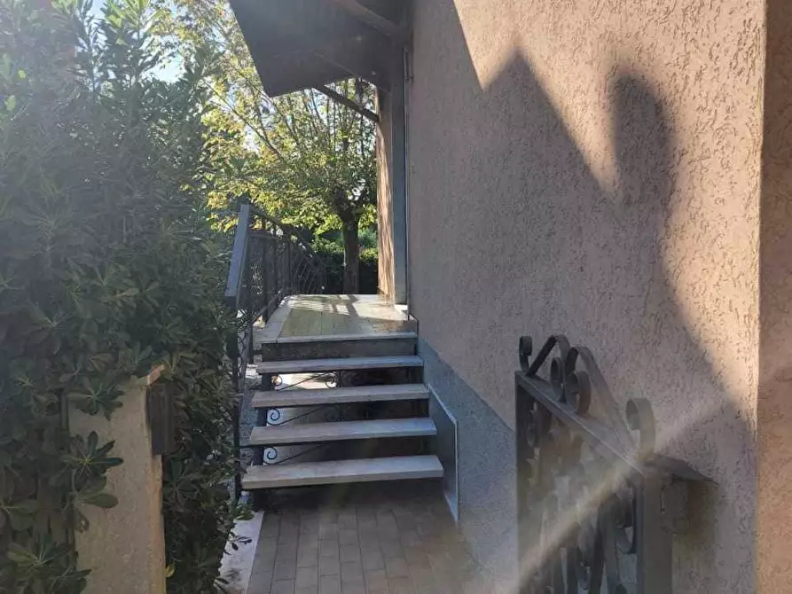 Immagine 31 di Villa in vendita  a Castelnuovo Magra