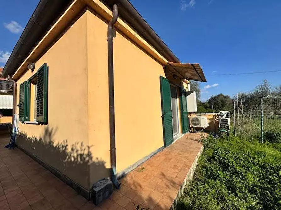 Immagine 13 di Terratetto in vendita  a Ortonovo