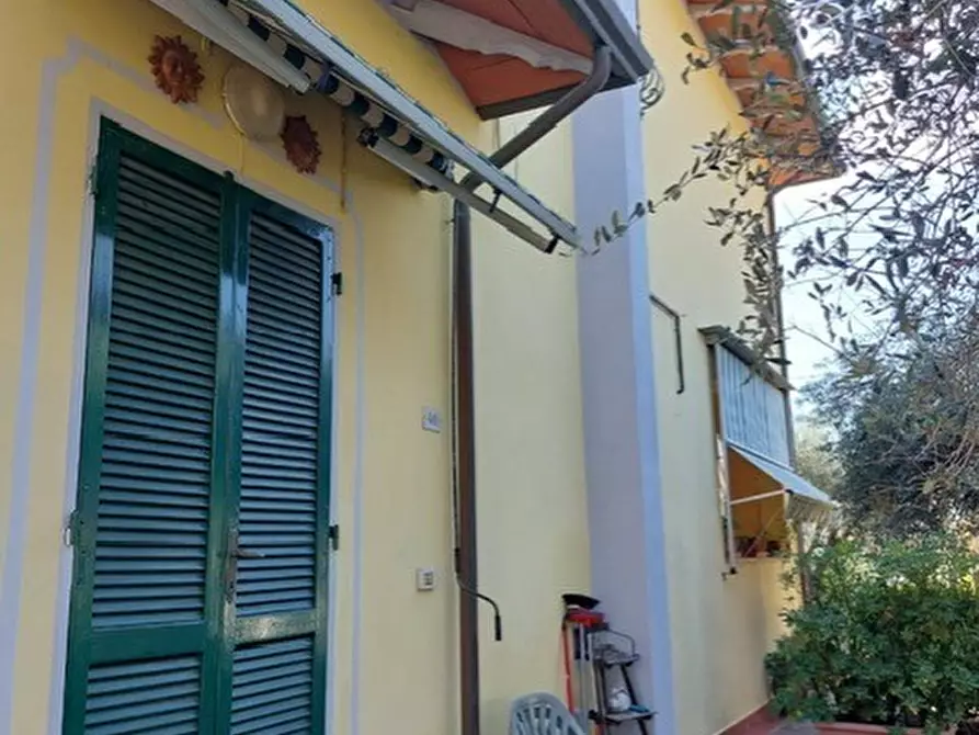 Immagine 27 di Casa indipendente in vendita  a Ortonovo