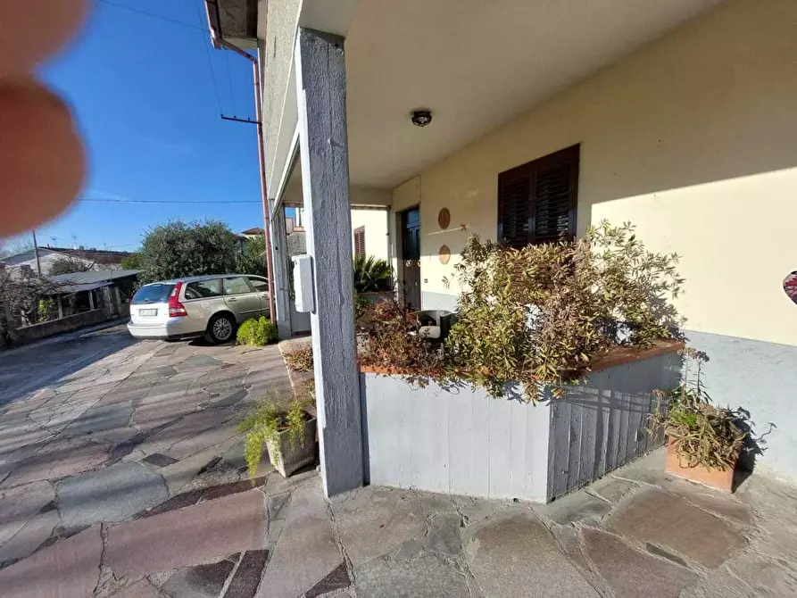 Immagine 12 di Casa semindipendente in vendita  a Castelnuovo Magra