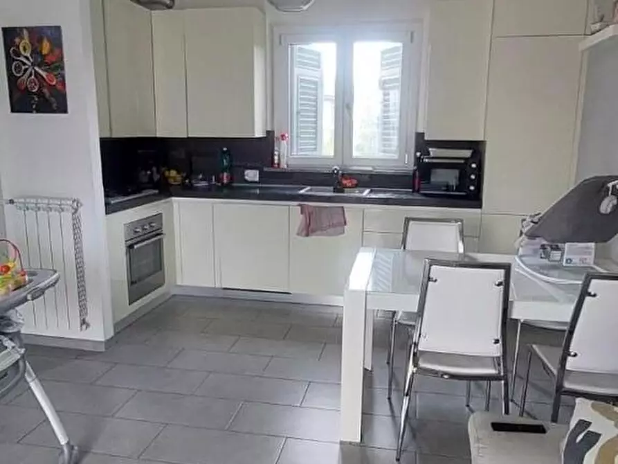 Immagine 3 di Casa semindipendente in vendita  a Sarzana