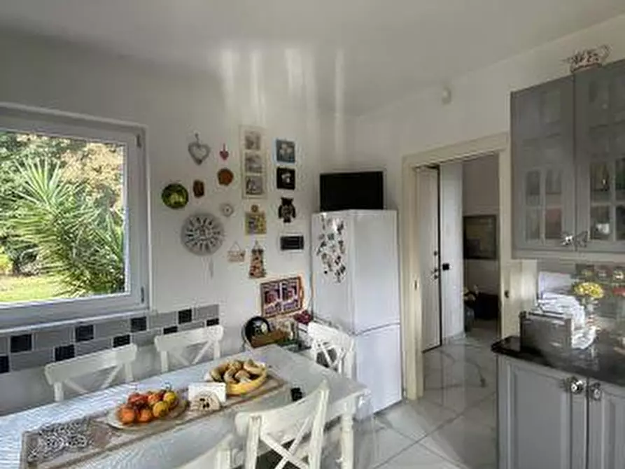 Immagine 7 di Casa indipendente in vendita  a Castelnuovo Magra