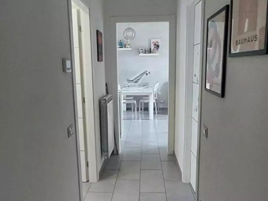 Immagine 8 di Casa semindipendente in vendita  a Sarzana