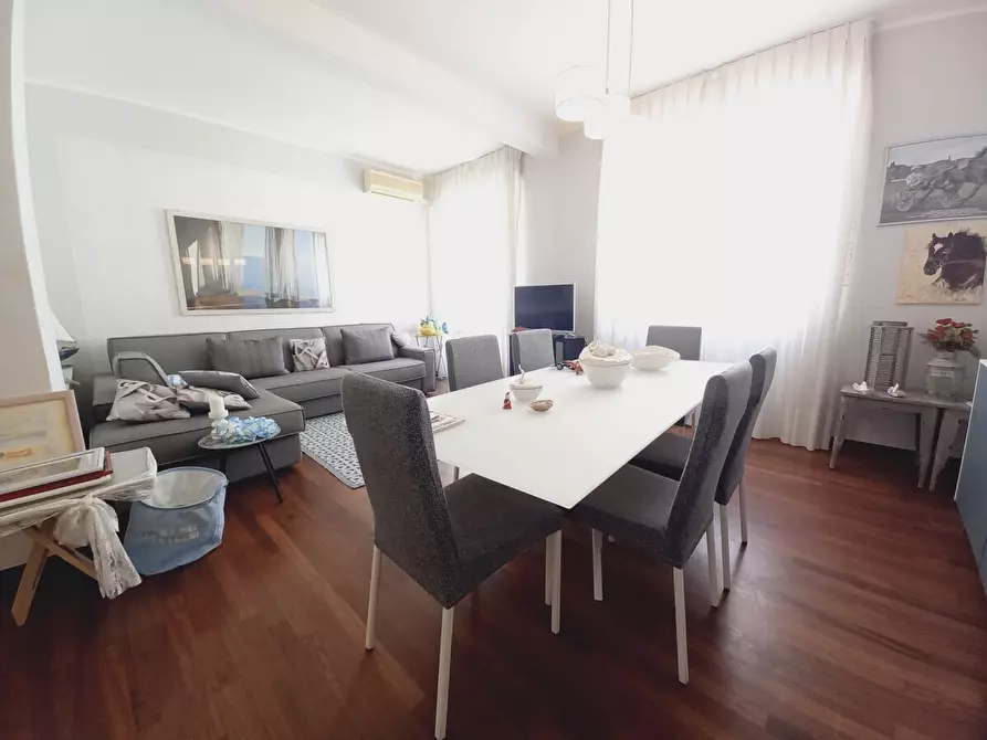 Immagine 8 di Appartamento in vendita  a Viareggio