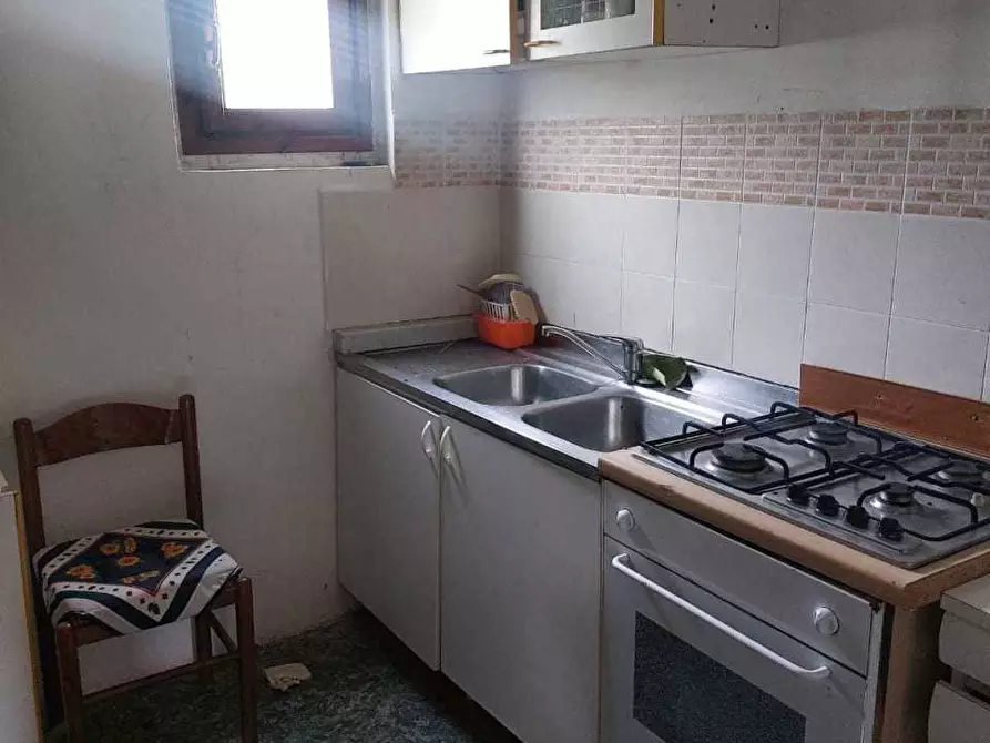 Immagine 4 di Palazzo in vendita  a Castelnuovo Magra