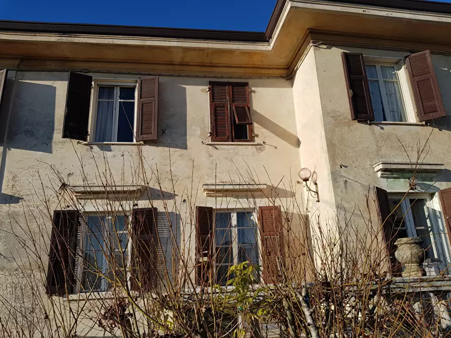 Immagine 66 di Villa in vendita  a Carrara