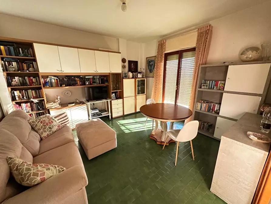 Immagine 3 di Appartamento in vendita  a Sarzana