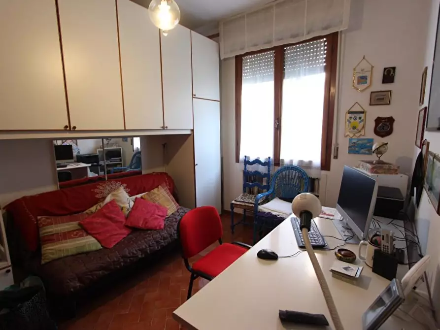 Immagine 27 di Appartamento in vendita  a Lerici