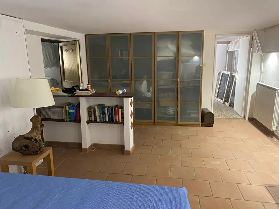 Immagine 49 di Terratetto in vendita  a Castelnuovo Magra