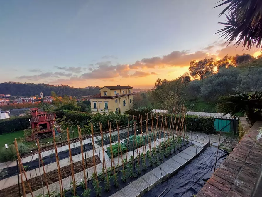 Immagine 31 di Casa semindipendente in vendita  a Carrara