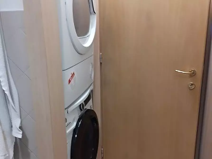 Immagine 14 di Appartamento in vendita  a Carrara