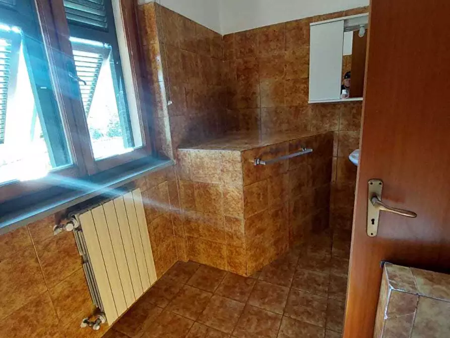 Immagine 6 di Casa semindipendente in vendita  a Ameglia