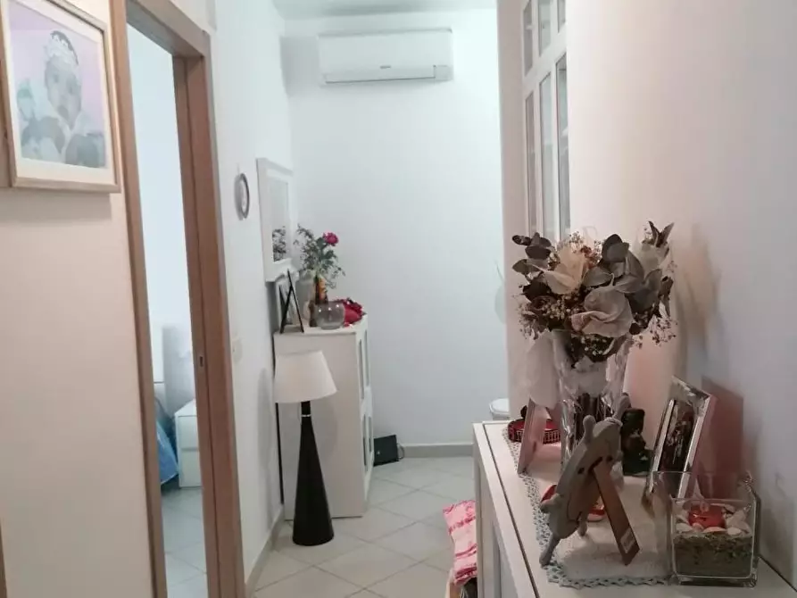 Immagine 12 di Appartamento in vendita  a Carrara