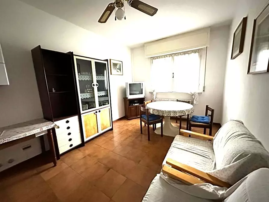 Immagine 3 di Appartamento in vendita  a Ortonovo