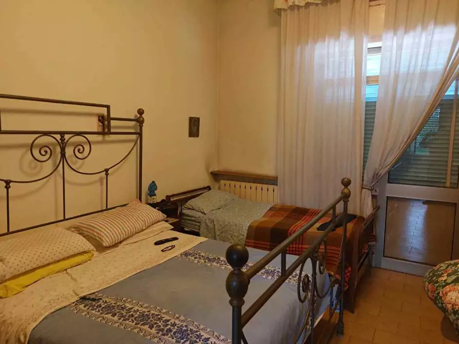 Immagine 18 di Casa semindipendente in vendita  a Ortonovo