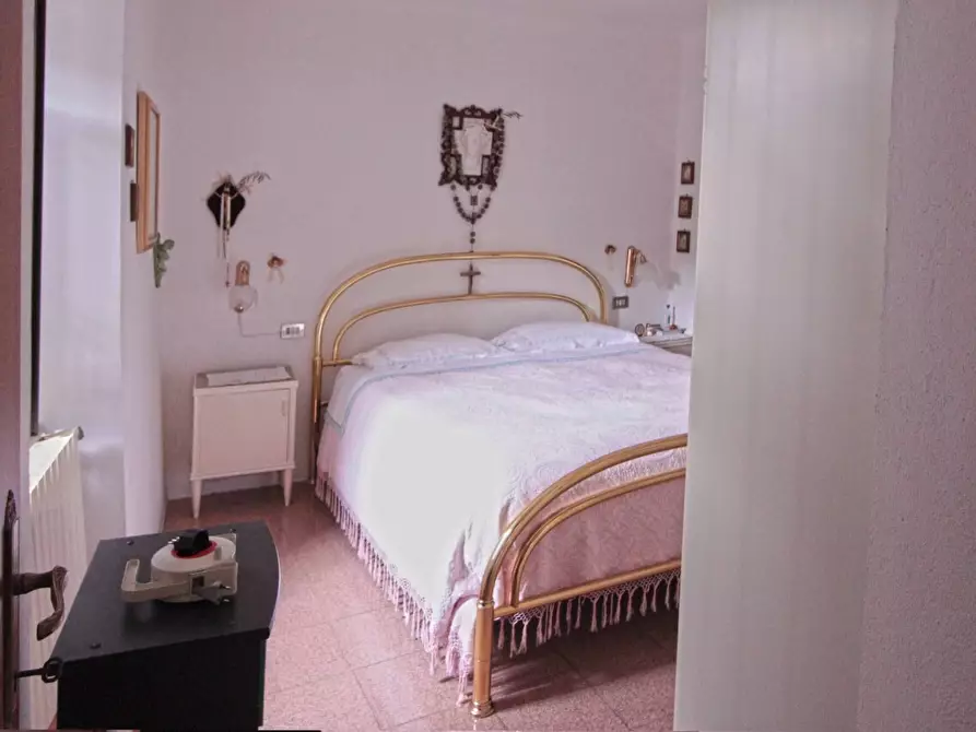 Immagine 9 di Terratetto in vendita  a Licciana Nardi