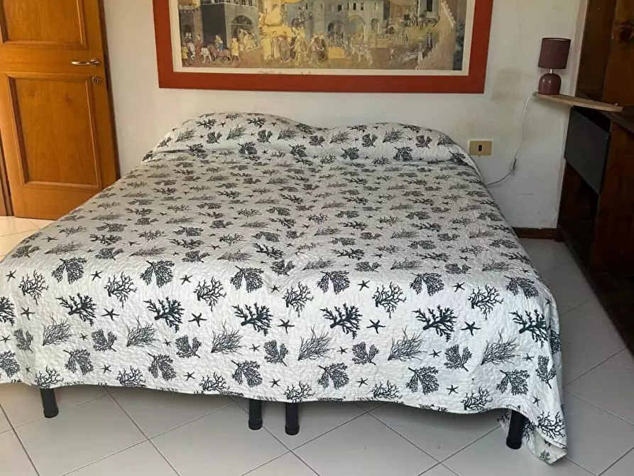 Immagine 8 di Casa bifamiliare in vendita  a Ameglia