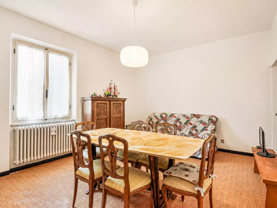 Immagine 17 di Casa indipendente in vendita  a Castelnuovo Magra