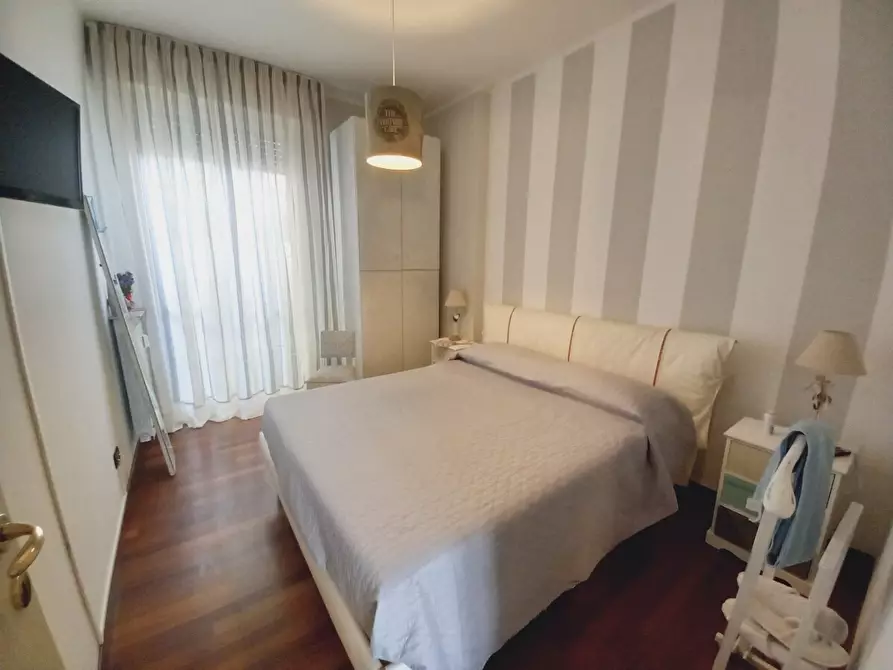 Immagine 27 di Appartamento in vendita  a Viareggio