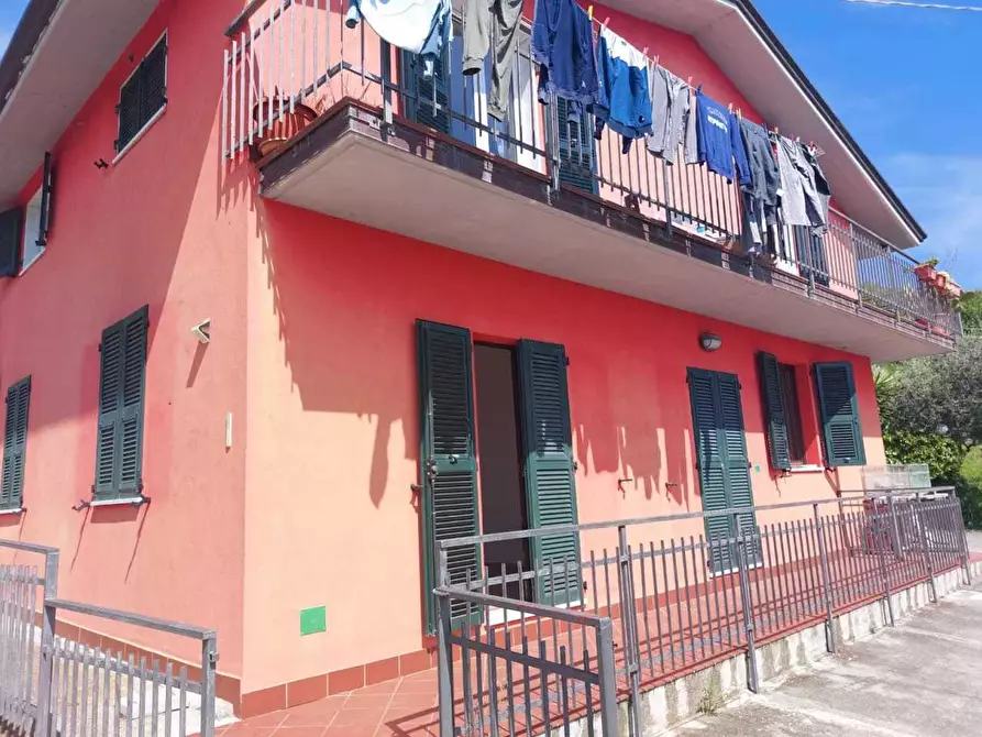 Immagine 25 di Casa indipendente in vendita  a Sarzana