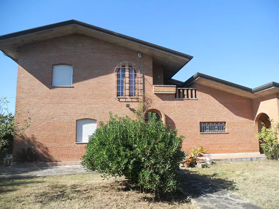 Immagine 36 di Casa indipendente in vendita  a Ortonovo