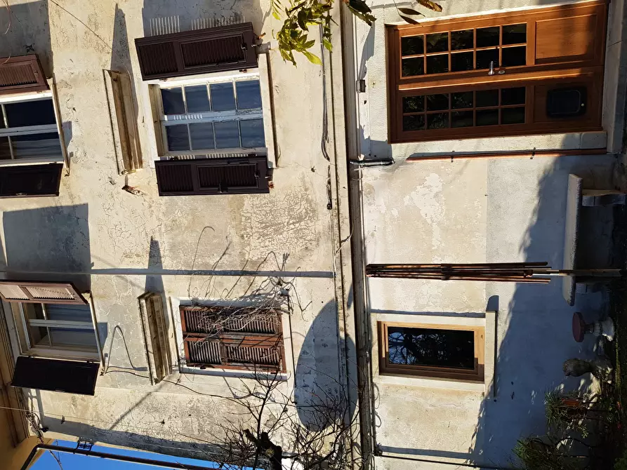 Immagine 68 di Villa in vendita  a Carrara